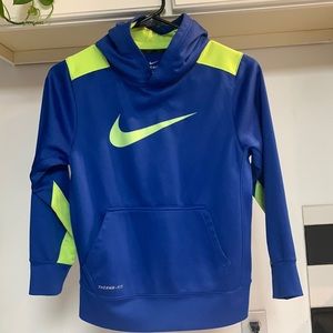 Nike Therma Fit size M